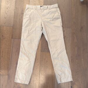 Banana Republic Tan Chinos Lightweight Classic Pants (32x32)